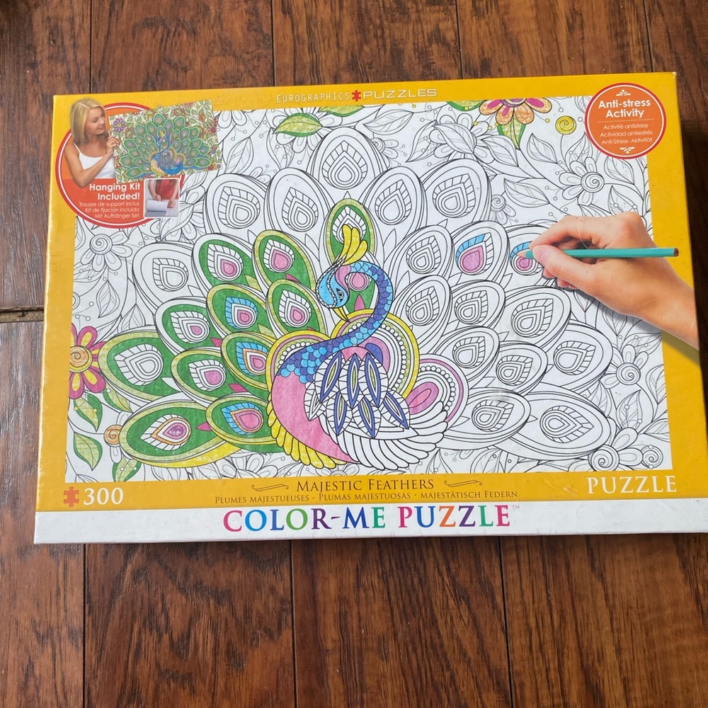 *Brand New Sealed in Box* Jigsaw Puzzle Color Me Majestic Feathers 300 pieces